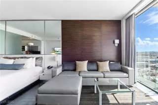 Photo #1: 2708639 Listing 