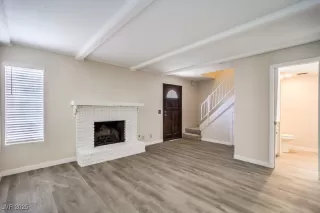 Photo #3: 2708653 Listing 