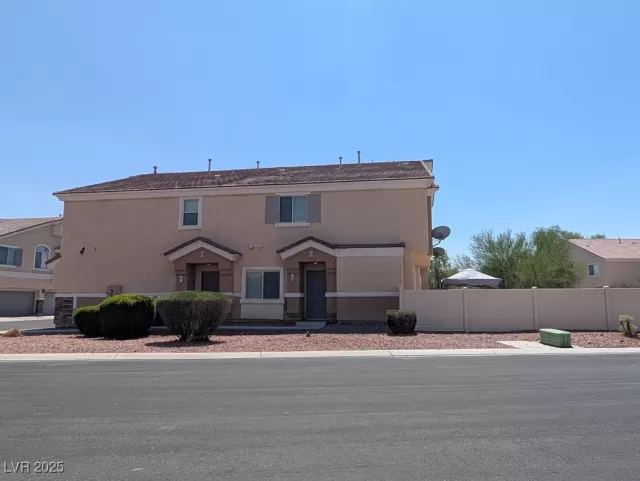 MLS: 2708687 Condo For Sale