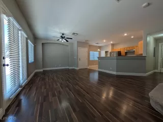 Photo #2: 2708687 Listing 