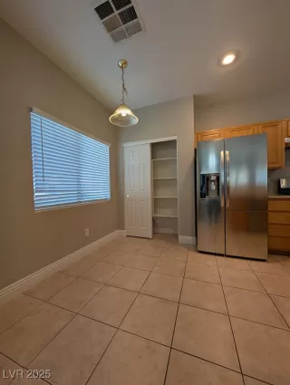 Photo #6: 2708687 Listing 