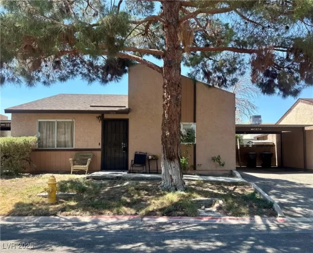 MLS: 2708698 Condo For Sale