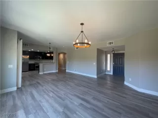 Photo #2: 2708700 Listing 