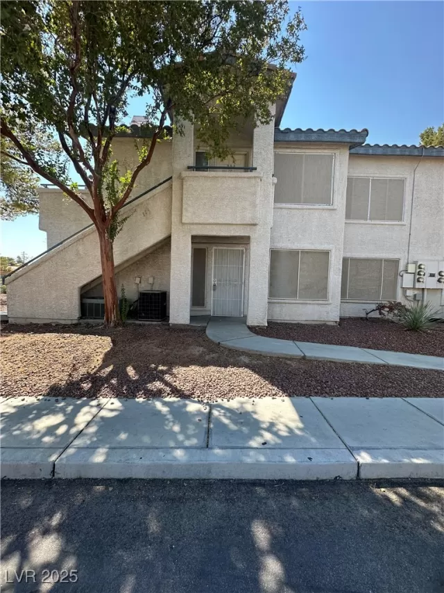 MLS: 2708703 Condo For Sale