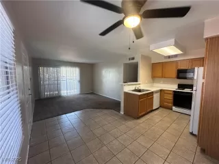 Photo #2: 2708703 Listing