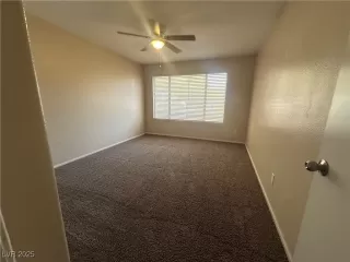 Photo #5: 2708703 Listing