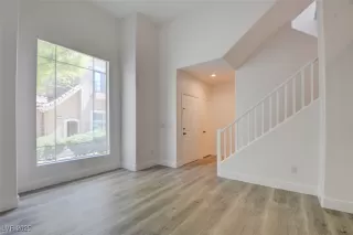 Photo #3: 2708708 Listing 