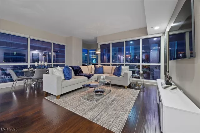 MLS: 2708730 Condo For Sale