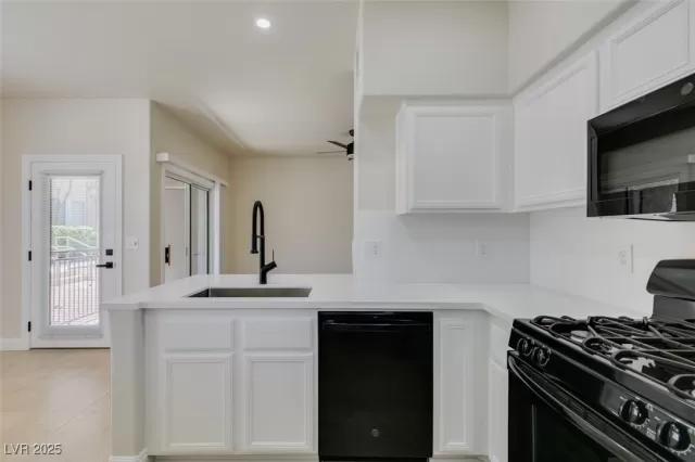 MLS: 2708747 Condo For Sale