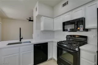 Photo #2: 2708747 Listing 