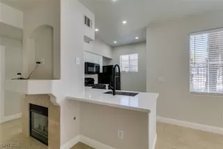 Photo #3: 2708747 Listing 