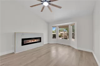 Photo #3: 2708751 Listing