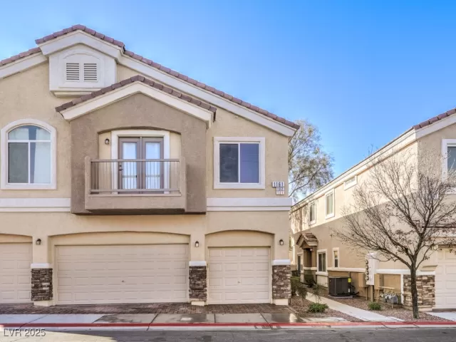 MLS: 2708768 Condo For Sale