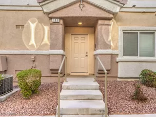 Photo #5: 2708768 Listing 