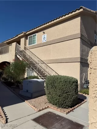 Photo #1: 2708771 Listing 