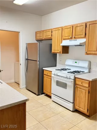 Photo #2: 2708771 Listing 