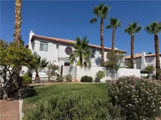 Photo #1: 2708795 Listing