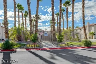 Photo #5: 2708795 Listing