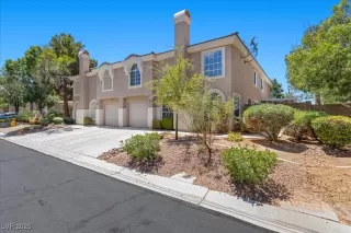 Photo #2: 2708796 Listing 