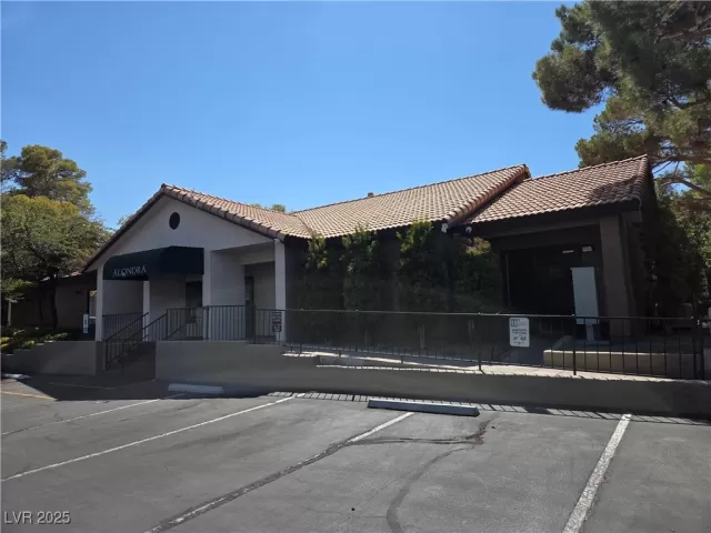 MLS: 2708801 Condo For Sale