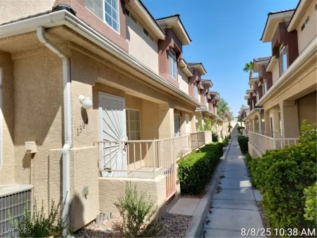 MLS: 2708844 Condo For Sale