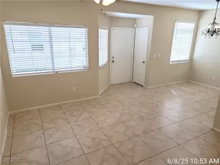 Photo #2: 2708844 Listing 
