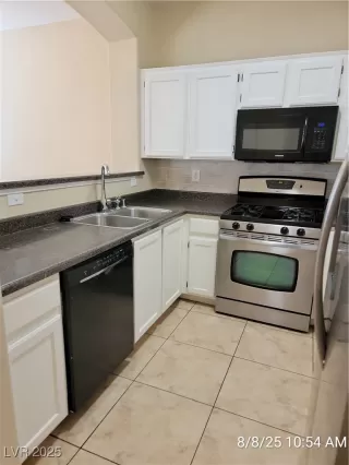 Photo #5: 2708844 Listing 