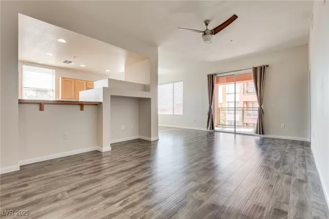 MLS: 2708845 Condo For Sale