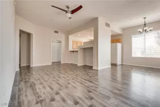 Photo #6: 2708845 Listing 