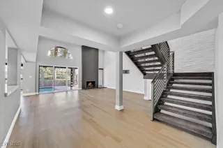 Photo #2: 2708861 Listing 