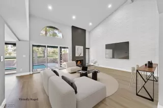 Photo #6: 2708861 Listing 