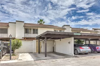 Photo #3: 2708862 Listing 