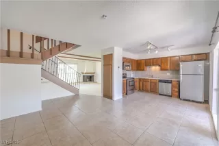 Photo #4: 2708862 Listing 