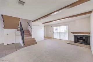 Photo #6: 2708862 Listing 