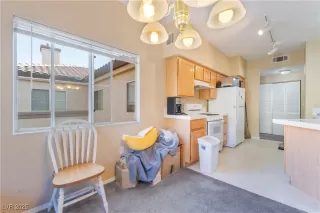 Photo #4: 2708874 Listing 