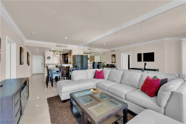 MLS: 2708886 Condo For Sale