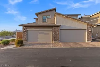 Photo #1: 2708944 Listing 