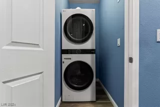 Photo #6: 2708944 Listing 