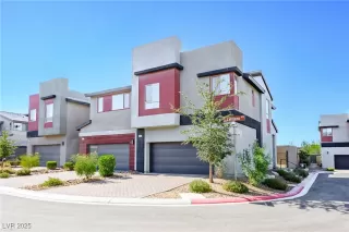 More Details about MLS # 2708953 : 3210 CENTANO AVENUE