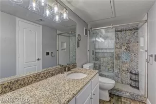 Photo #5: 2708963 Listing