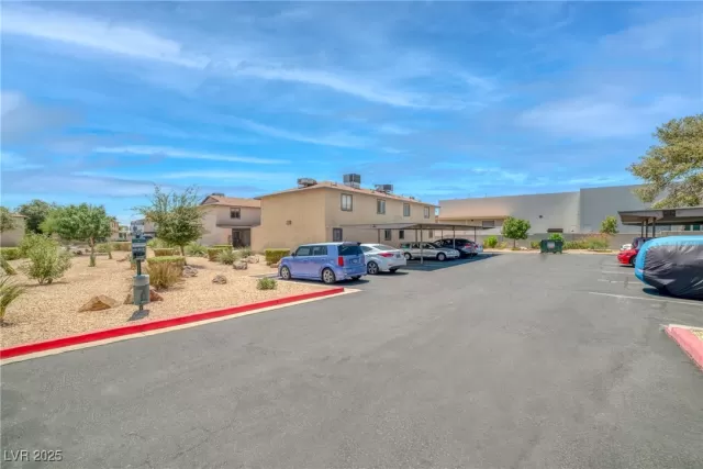 MLS: 2708965 Condo For Sale