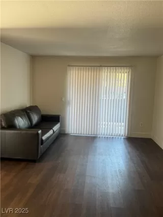 Photo #2: 2708970 Listing 