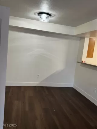 Photo #5: 2708970 Listing 