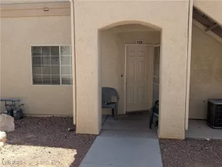 Photo #2: 2708992 Listing