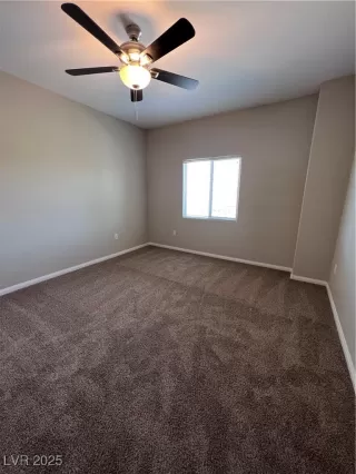 Photo #4: 2709033 Listing 