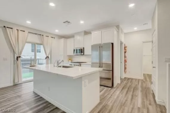 MLS: 2709043 Condo For Sale