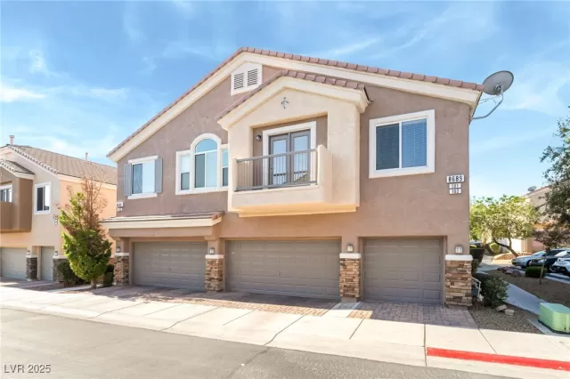 MLS: 2709064 Condo For Sale