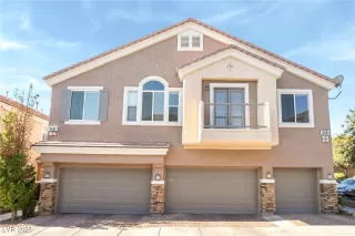 Photo #1: 2709064 Listing