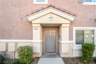 Photo #2: 2709064 Listing