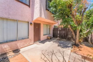 Photo #1: 2709126 Listing 